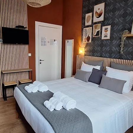 Le Jardin D'anna - Pairi Daiza A 5km Proche Shape Nato Gasthof 3*